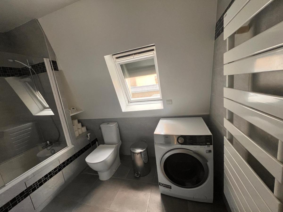 Appartement Champs-Elysees - Hala Paris Eksteriør billede