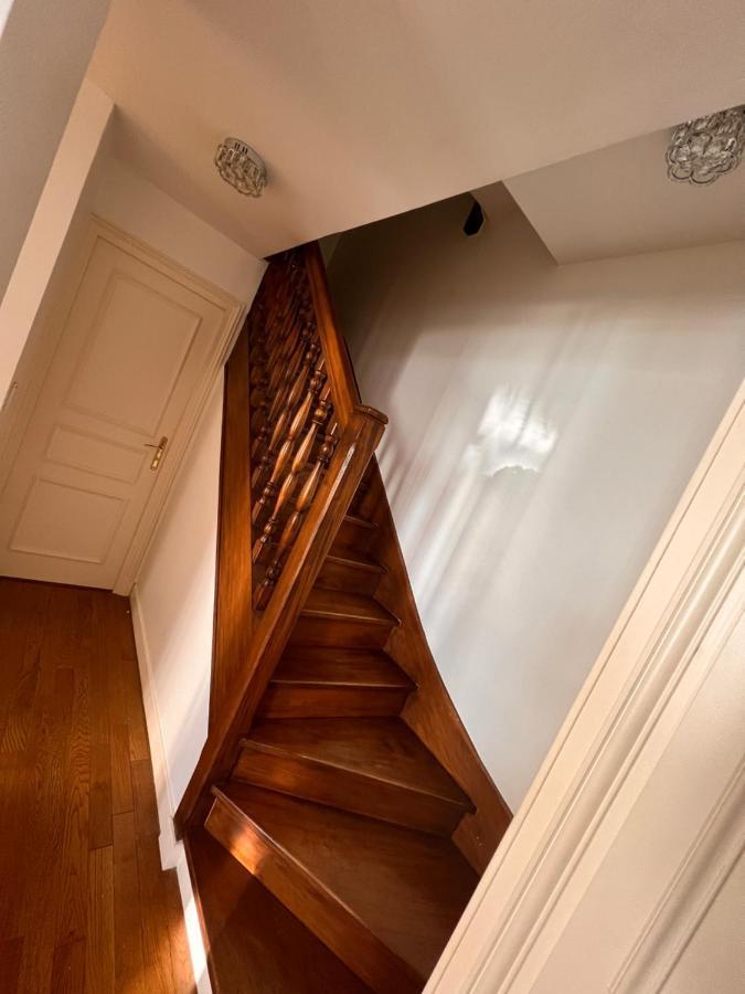 Appartement Champs-Elysees - Hala Paris Eksteriør billede