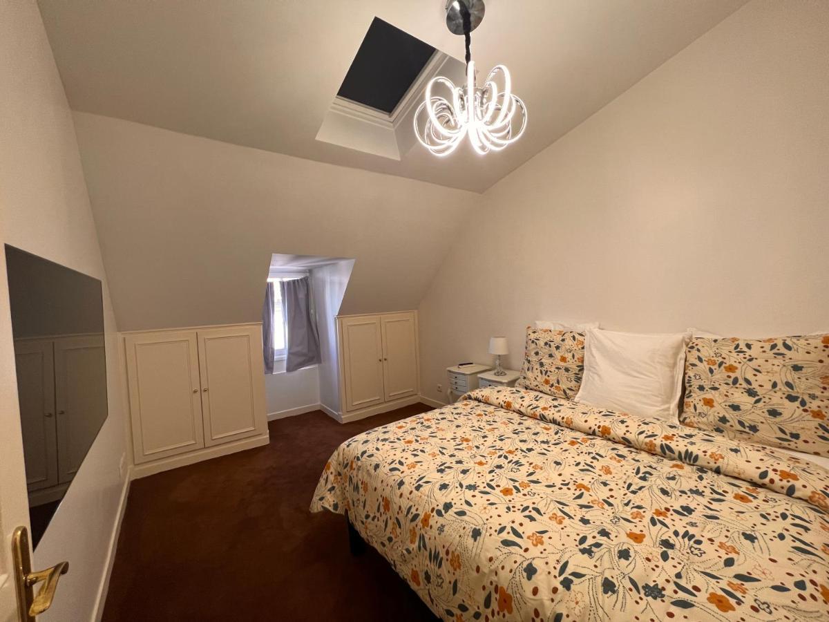 Appartement Champs-Elysees - Hala Paris Eksteriør billede