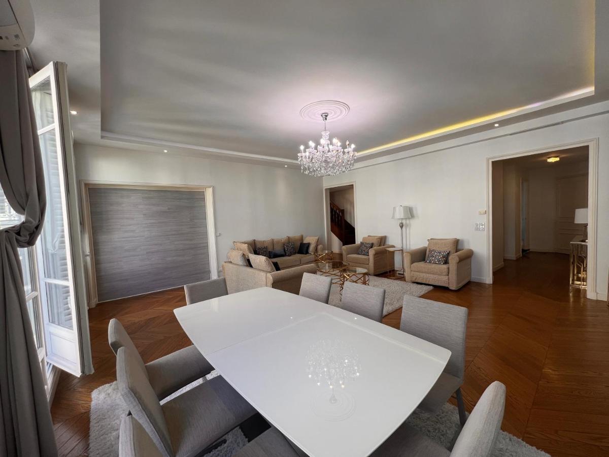 Appartement Champs-Elysees - Hala Paris Eksteriør billede