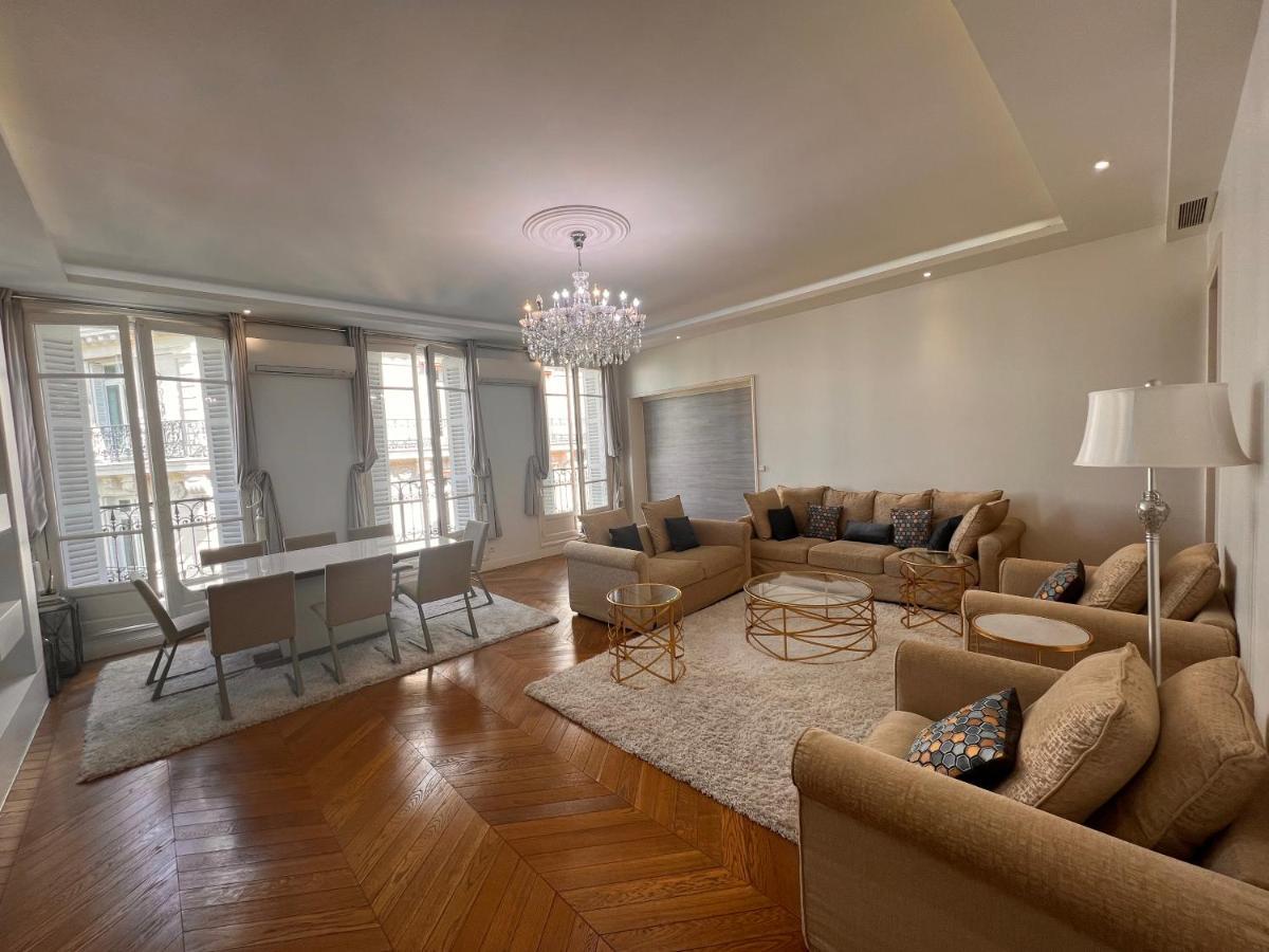 Appartement Champs-Elysees - Hala Paris Eksteriør billede